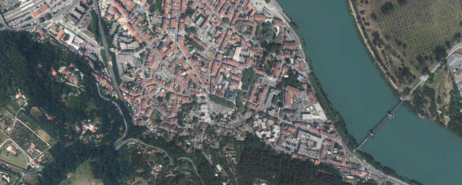 Vue aérienne de Givors (Rhône)