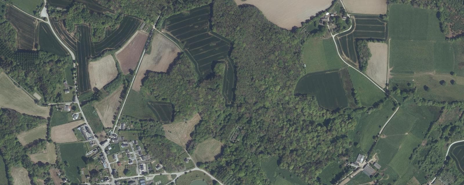 Vue aérienne de Gomené (Côtes-d'Armor)