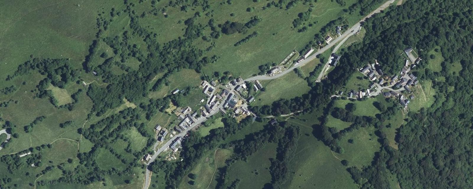Vue aérienne de Gouaux-de-Larboust (Haute-Garonne)