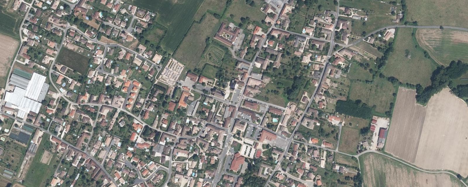 Vue aérienne de Grièges (Ain)