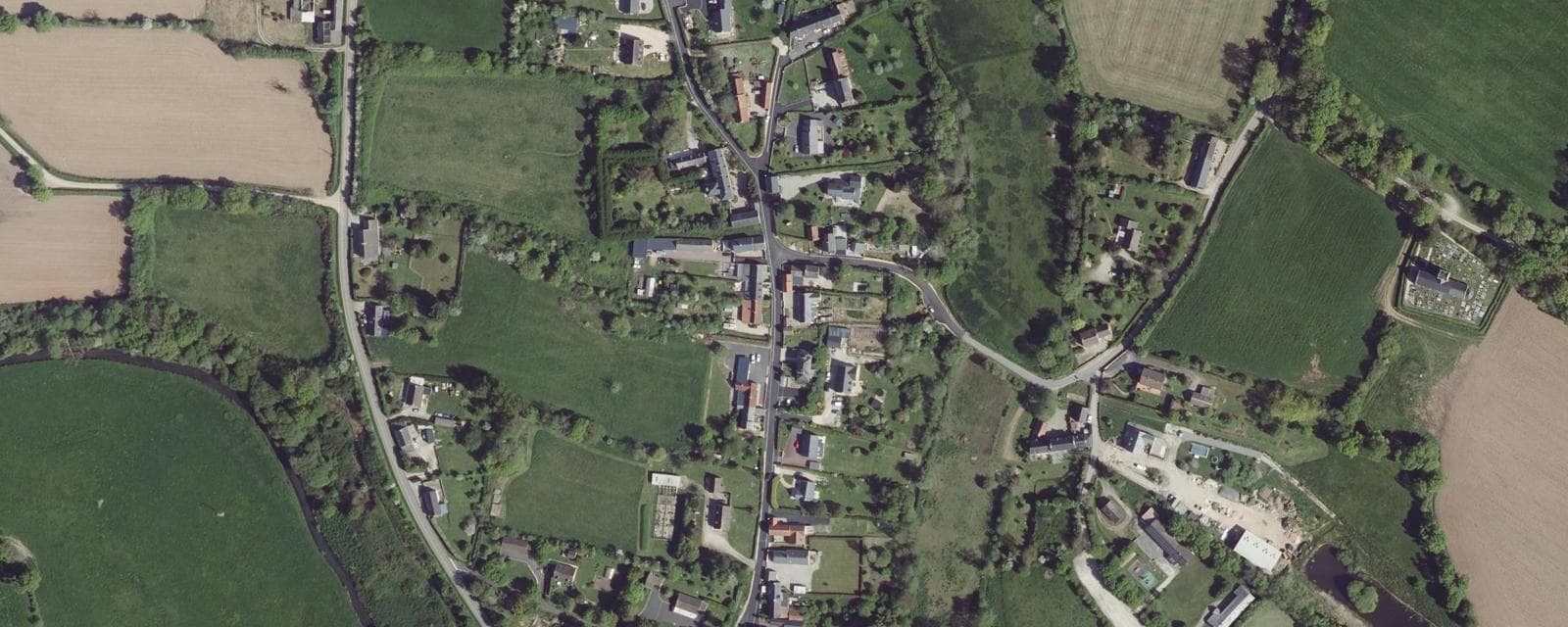 Vue aérienne de Hémevez (Manche)