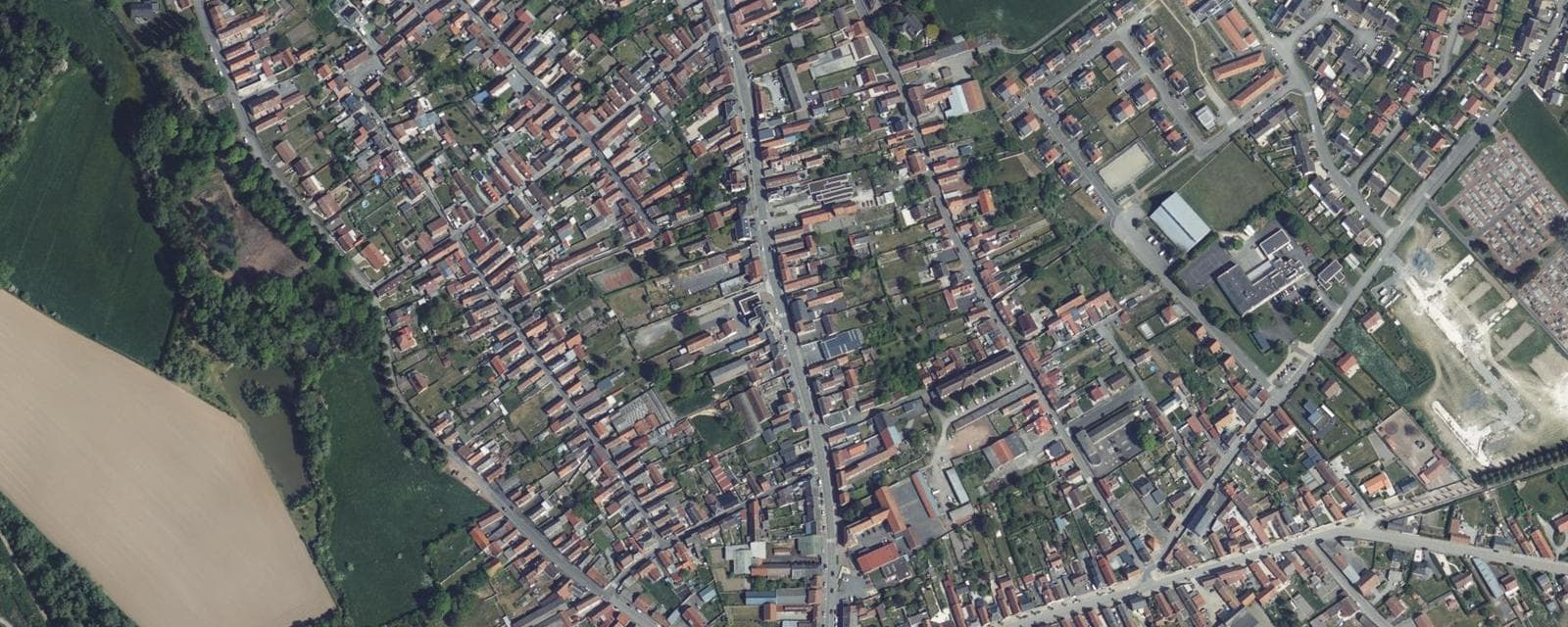 Vue aérienne de Iwuy (Nord)