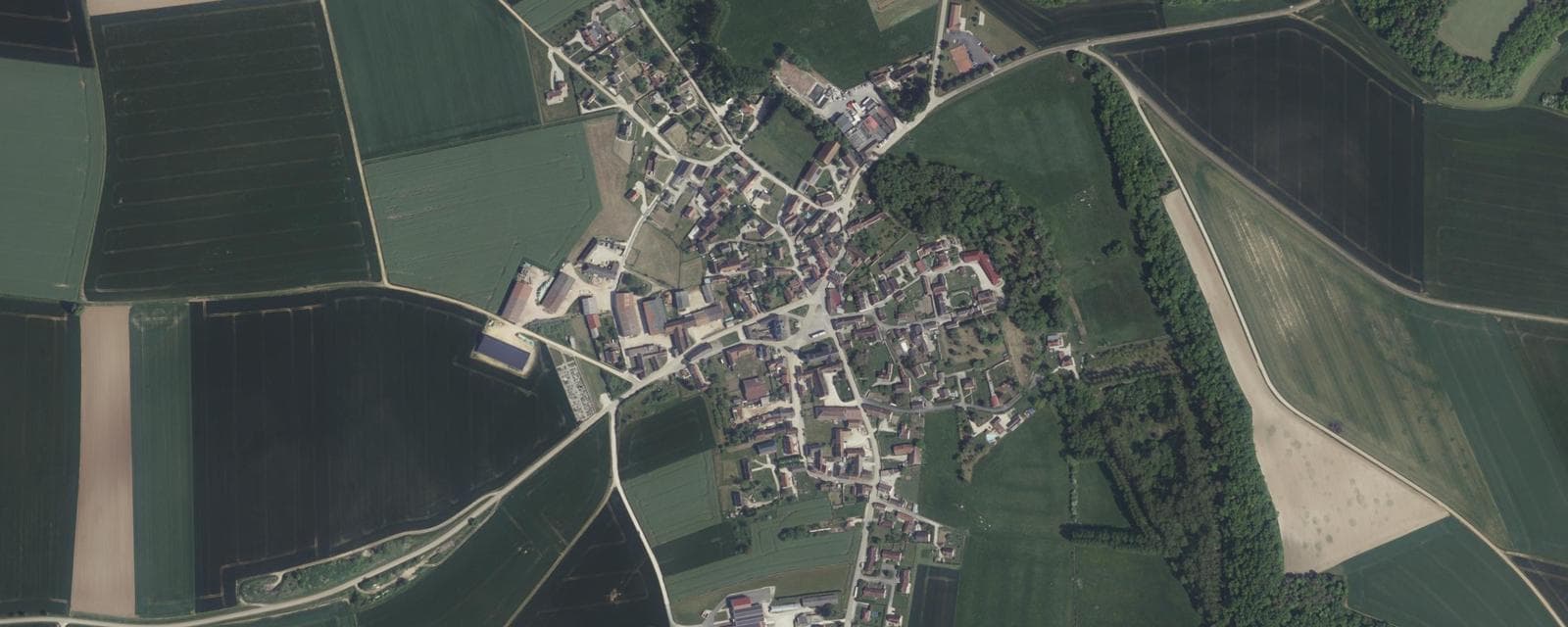Vue aérienne de Jully-sur-Sarce (Aube)