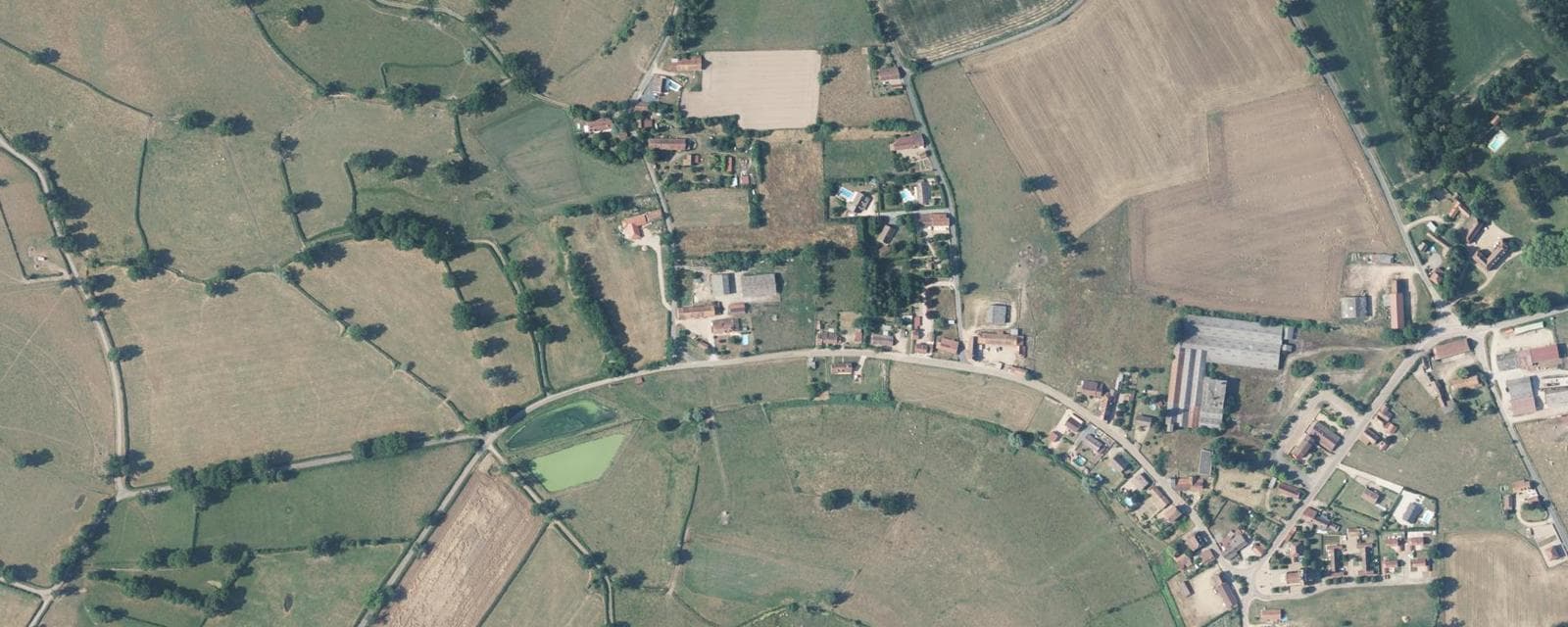 Vue aérienne de L'Hôpital-le-Mercier (Saône-et-Loire)