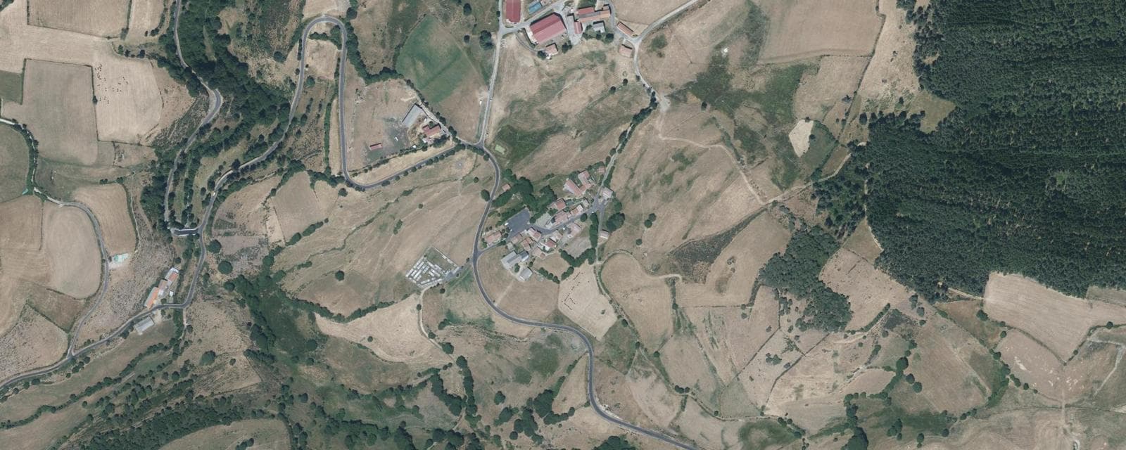 Vue aérienne de La Besseyre-Saint-Mary (Haute-Loire)
