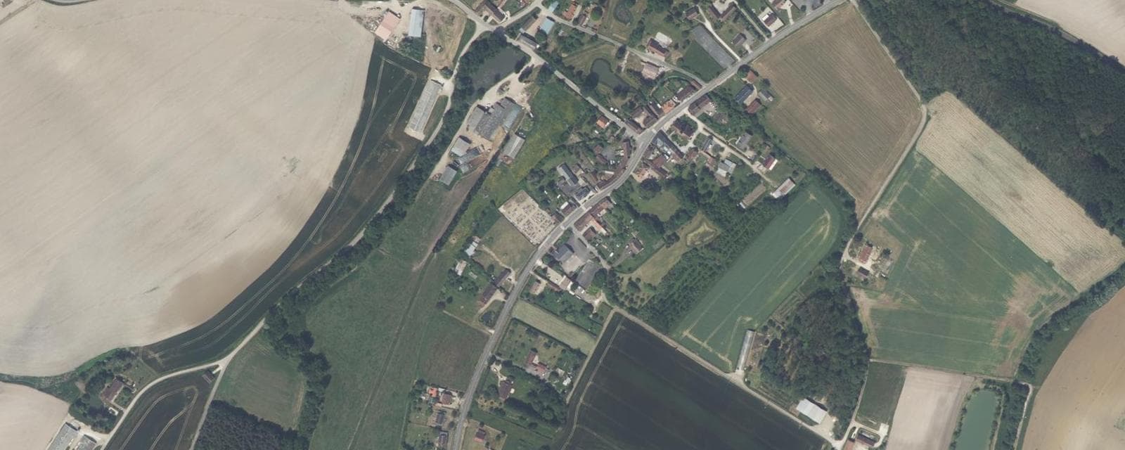 Vue aérienne de La Cour-Marigny (Loiret)