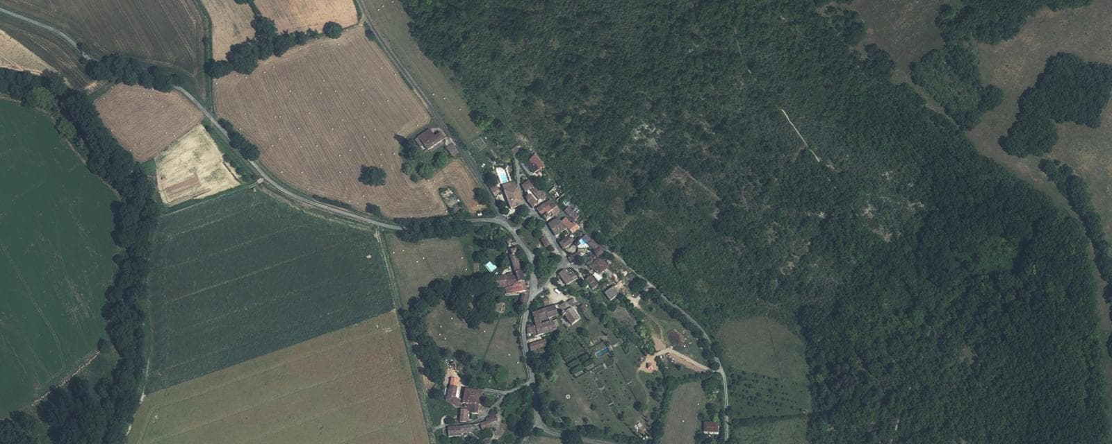Vue aérienne de Labarthe-Bleys (Tarn)