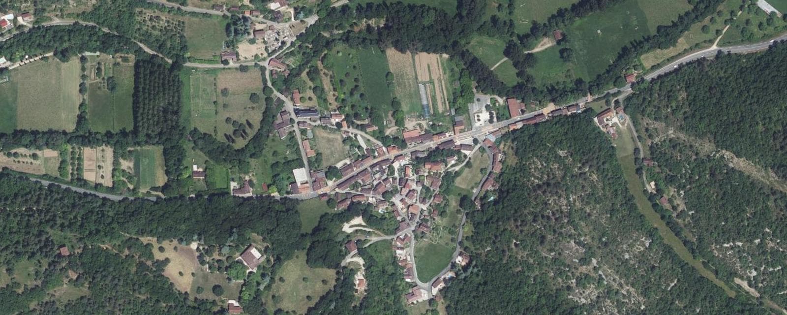 Vue aérienne de Labastide-du-Vert (Lot)