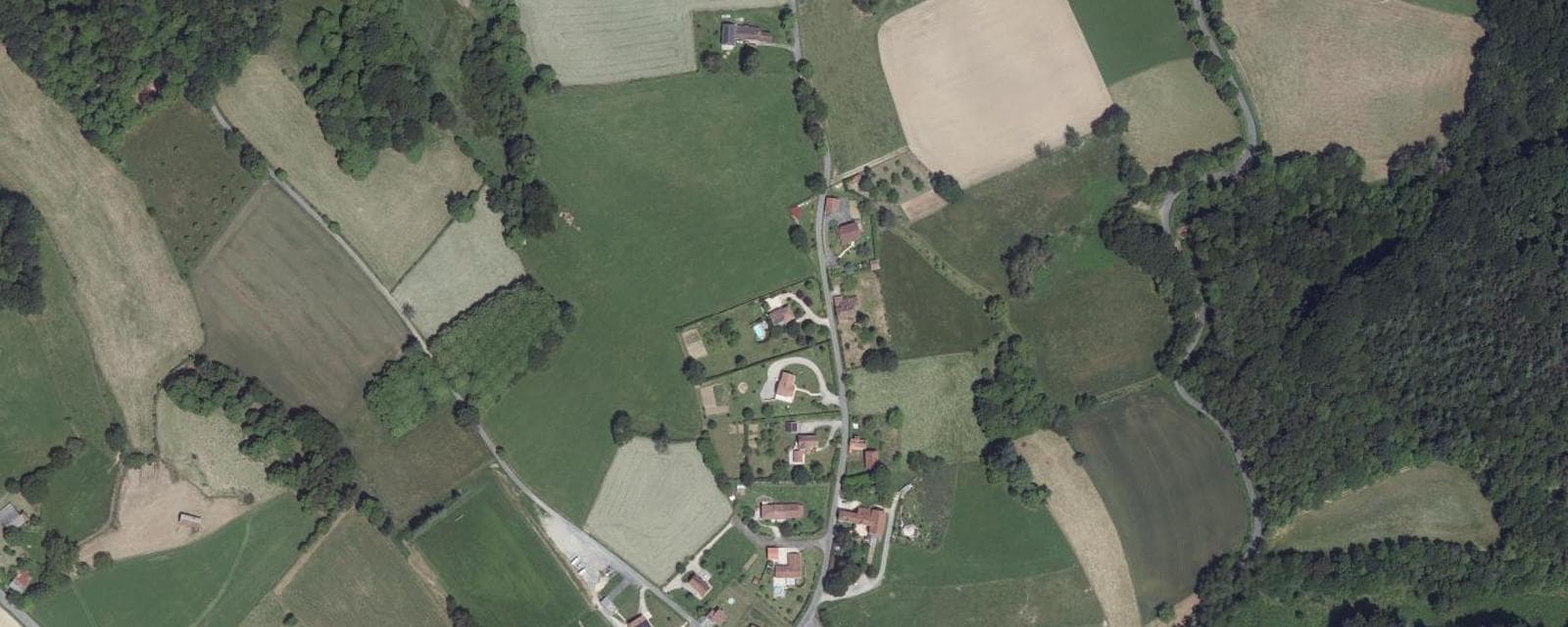 Vue aérienne de Labathude (Lot)