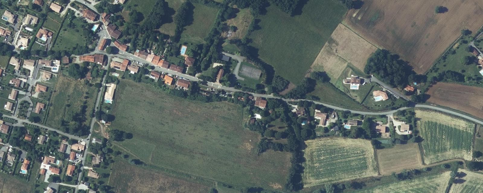 Vue aérienne de Labruyère-Dorsa (Haute-Garonne)