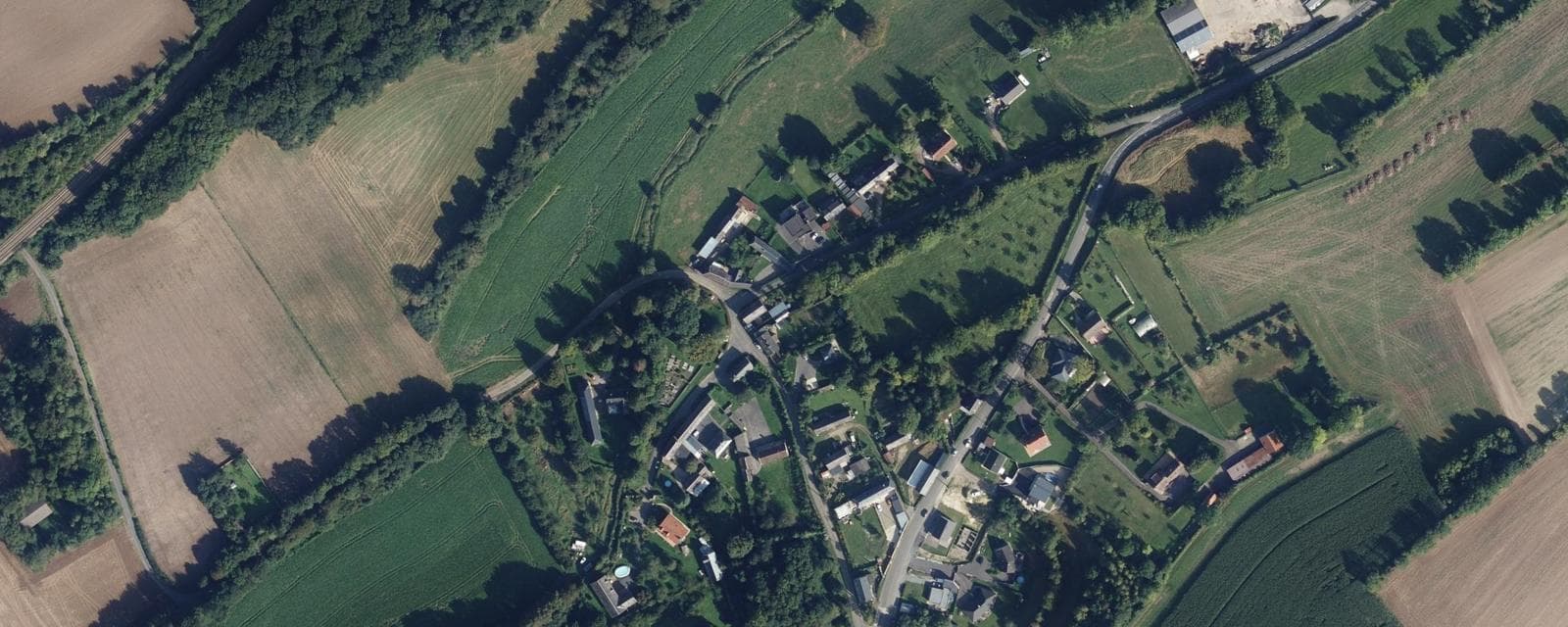 Vue aérienne de Lachapelle (Somme)