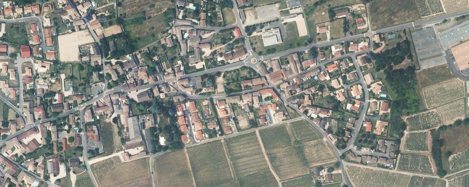 Vue aérienne de Lancié (Rhône)
