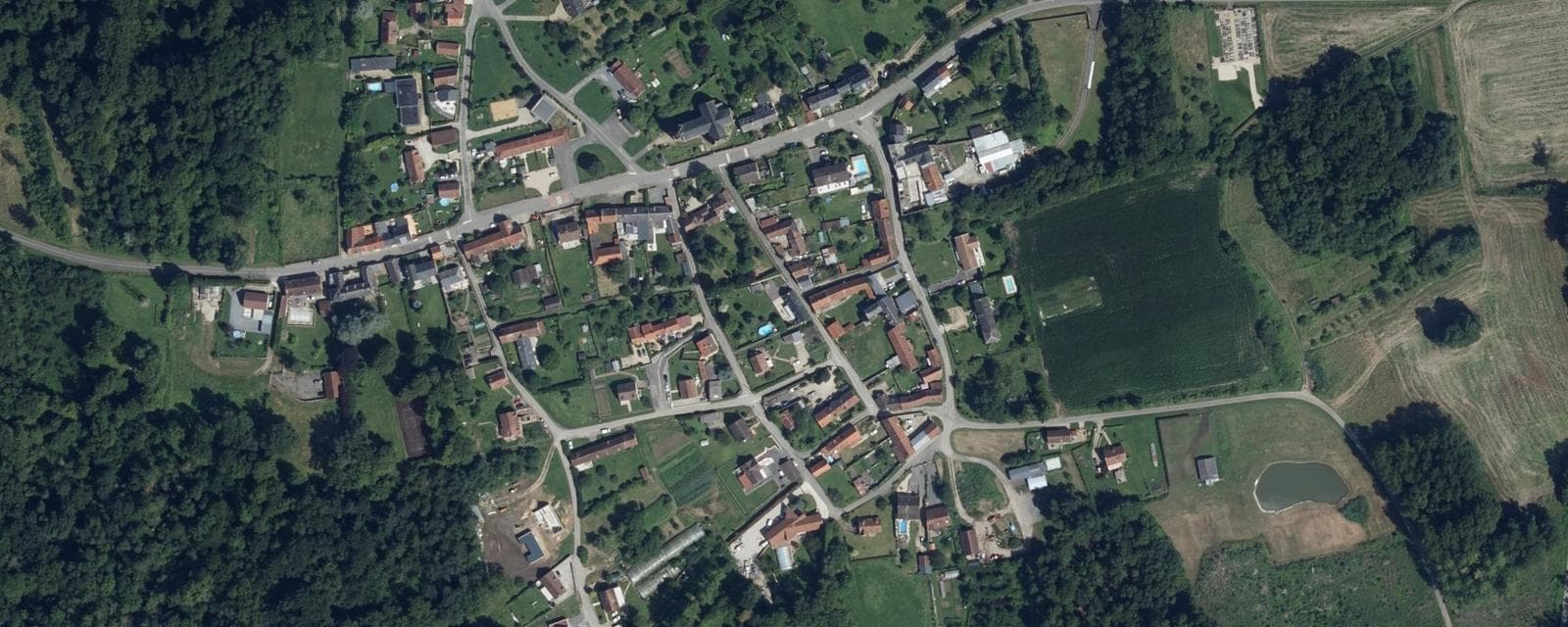 Vue aérienne de Laval-en-Laonnois (Aisne)