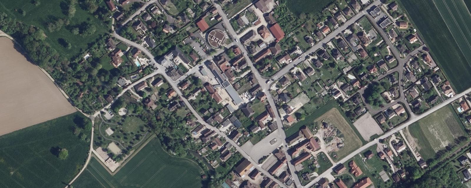 Vue aérienne de Lavau (Aube)