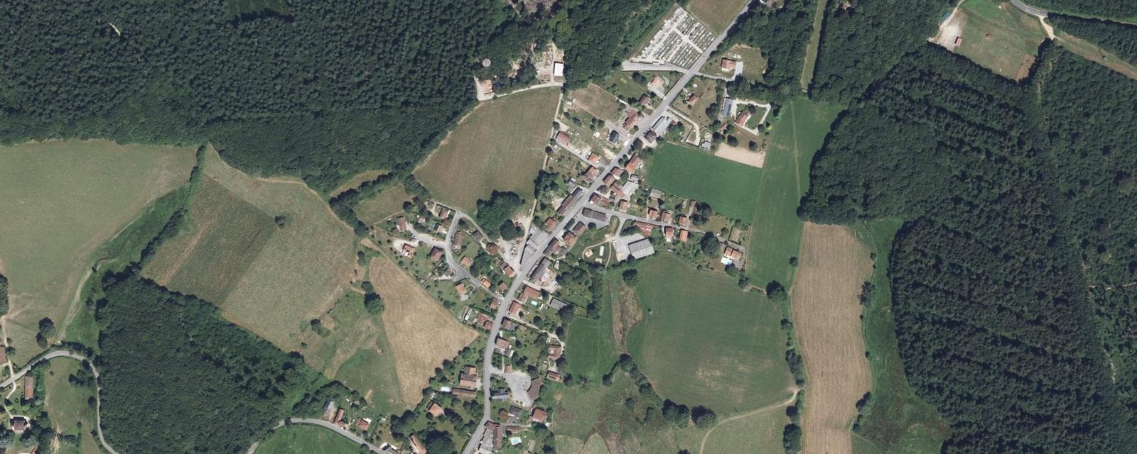 Vue aérienne de Le Châtenet-en-Dognon (Haute-Vienne)