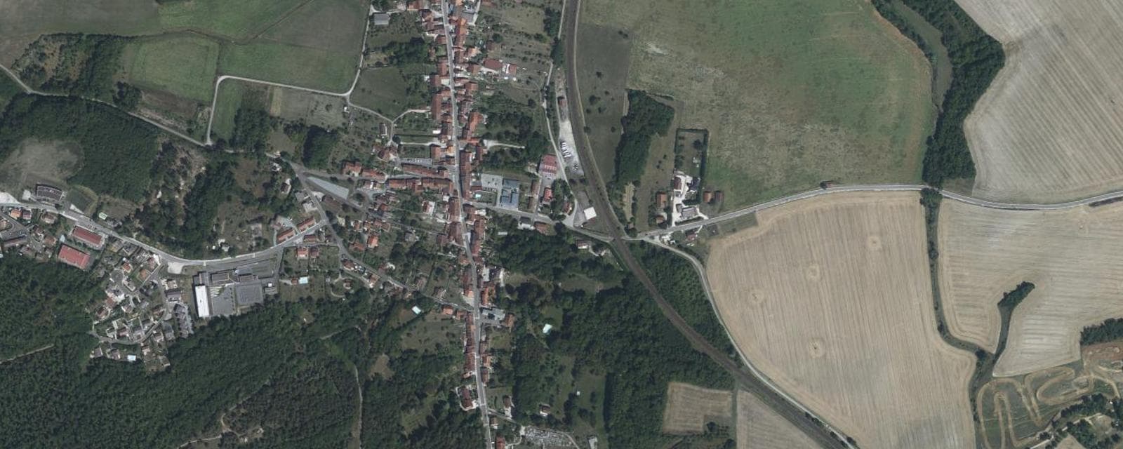 Vue aérienne de Le Montsaugeonnais (Haute-Marne)
