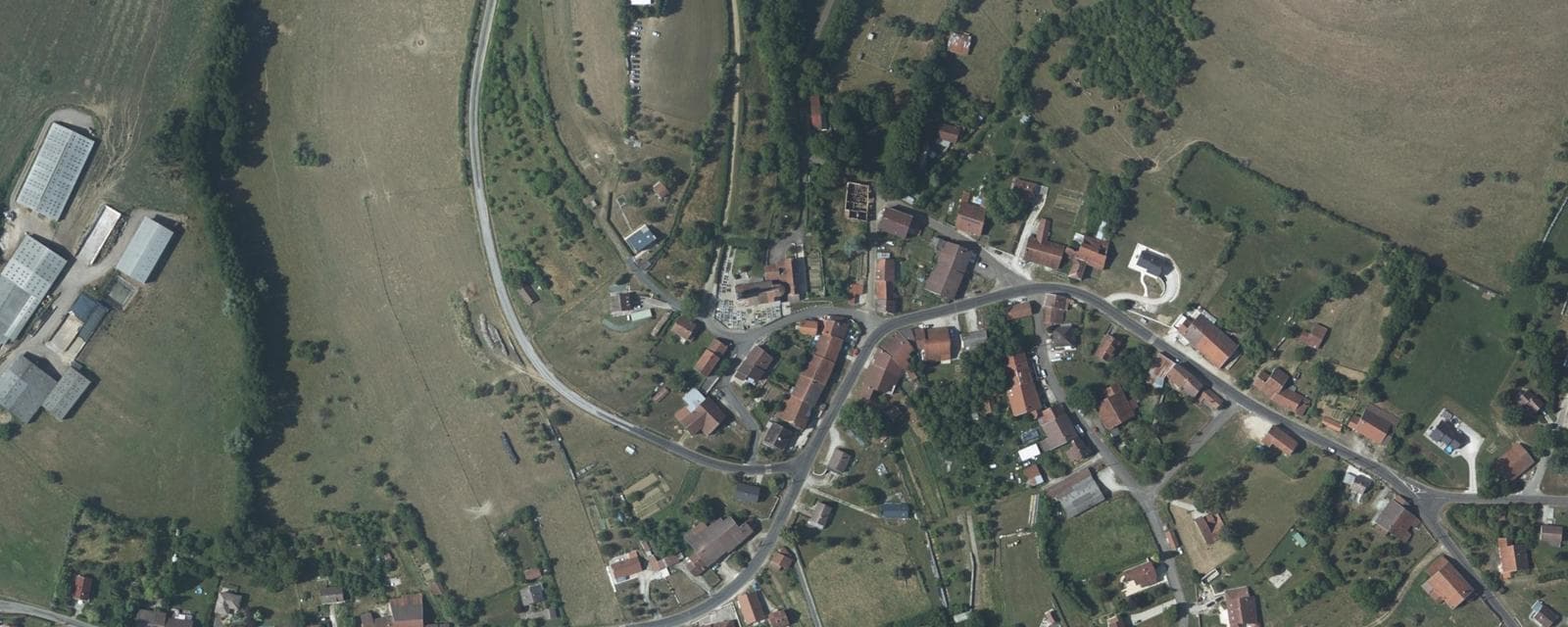 Vue aérienne de Lecey (Haute-Marne)