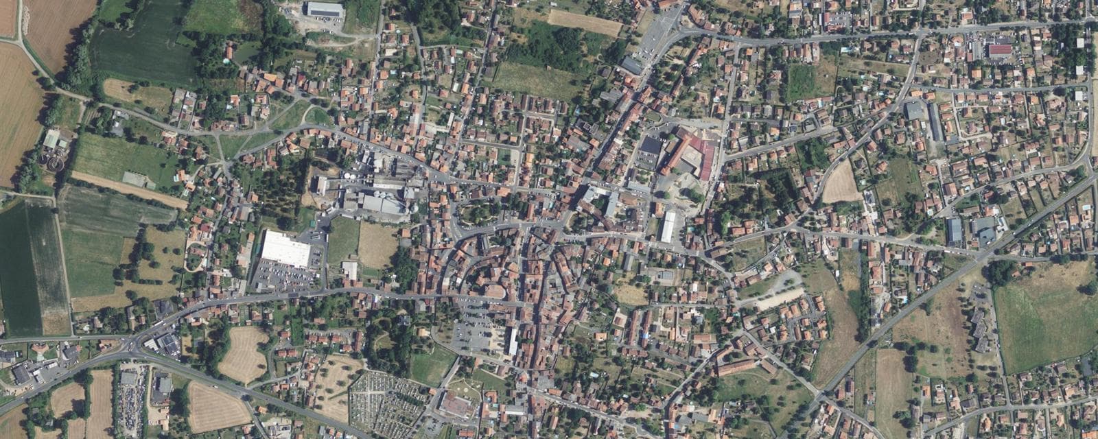 Vue aérienne de Lezoux (Puy-de-Dôme)