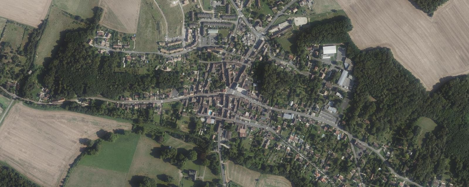 Vue aérienne de Lorrez-le-Bocage-Préaux (Seine-et-Marne)