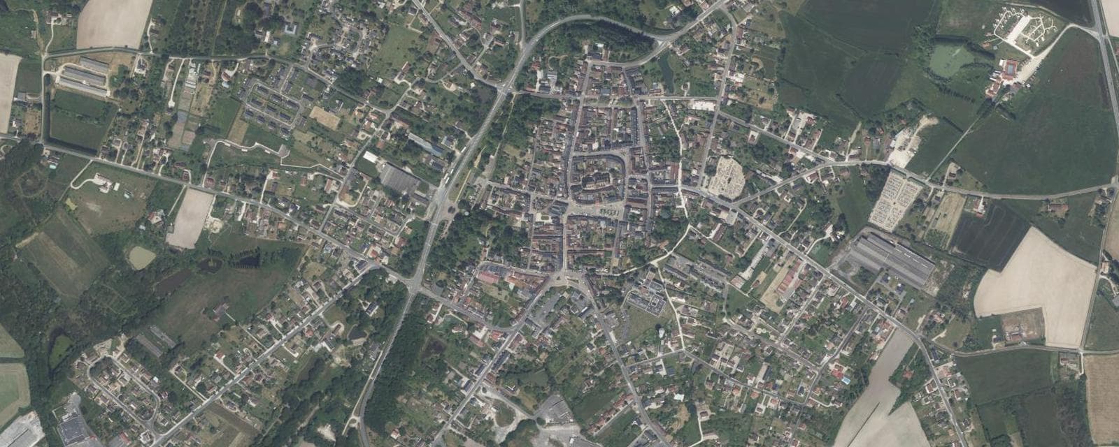 Vue aérienne de Lorris (Loiret)
