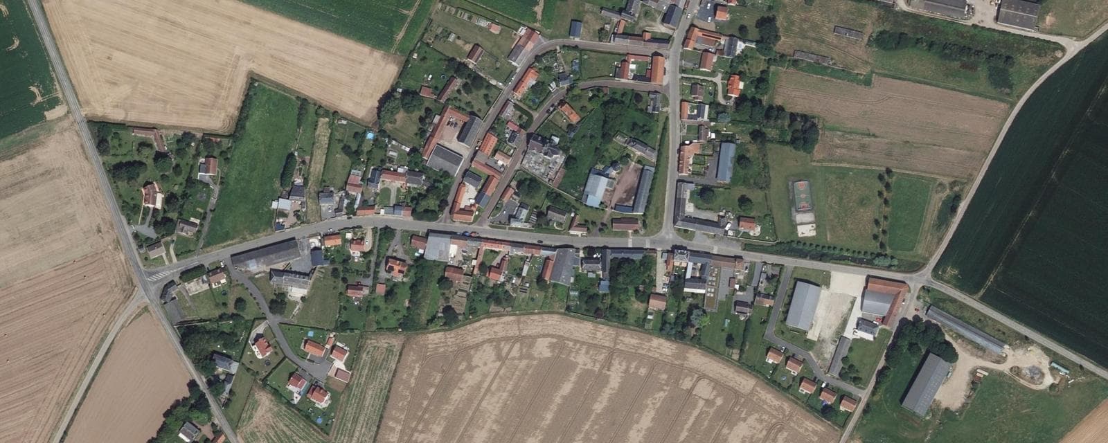 Vue aérienne de Louvrechy (Somme)
