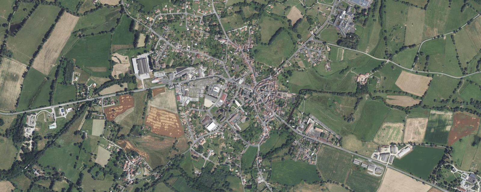 Vue aérienne de Magnac-Laval (Haute-Vienne)