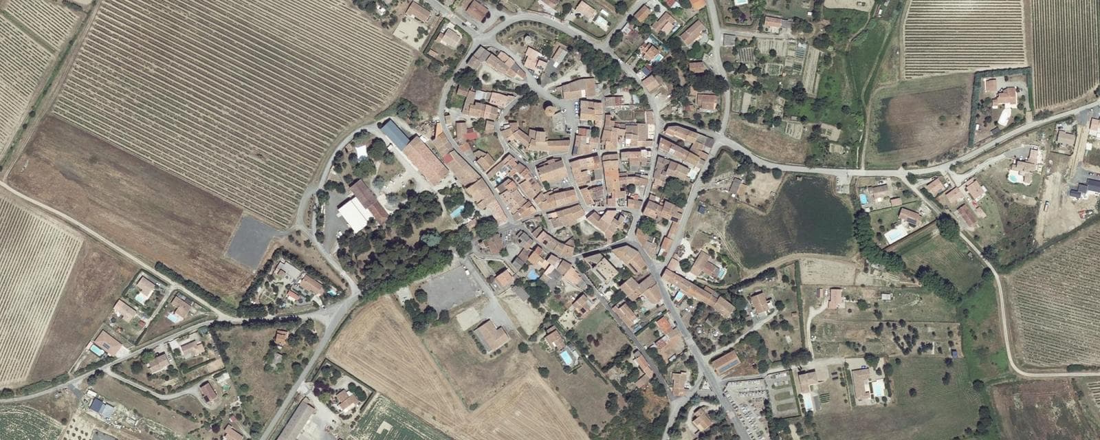 Vue aérienne de Malviès (Aude)