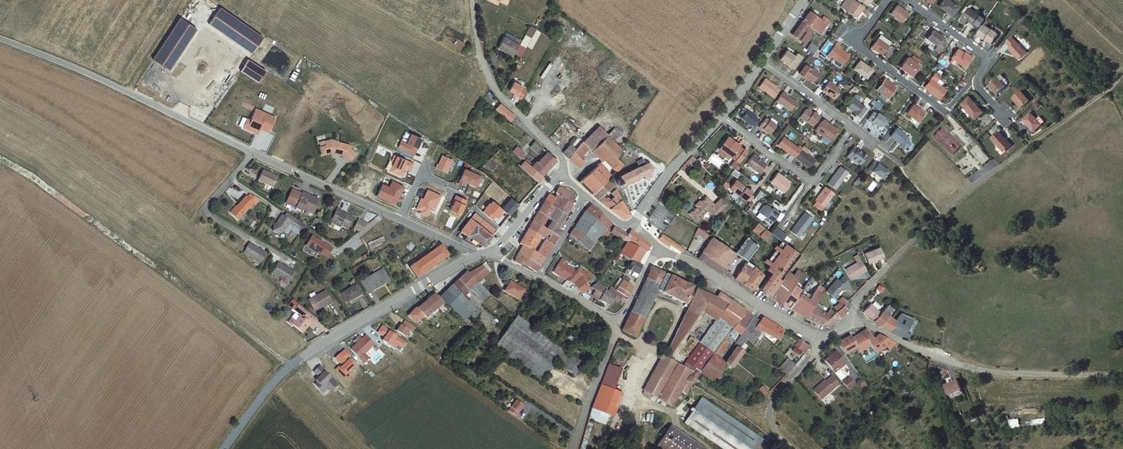 Vue aérienne de Manoncourt-en-Vermois (Meurthe-et-Moselle)