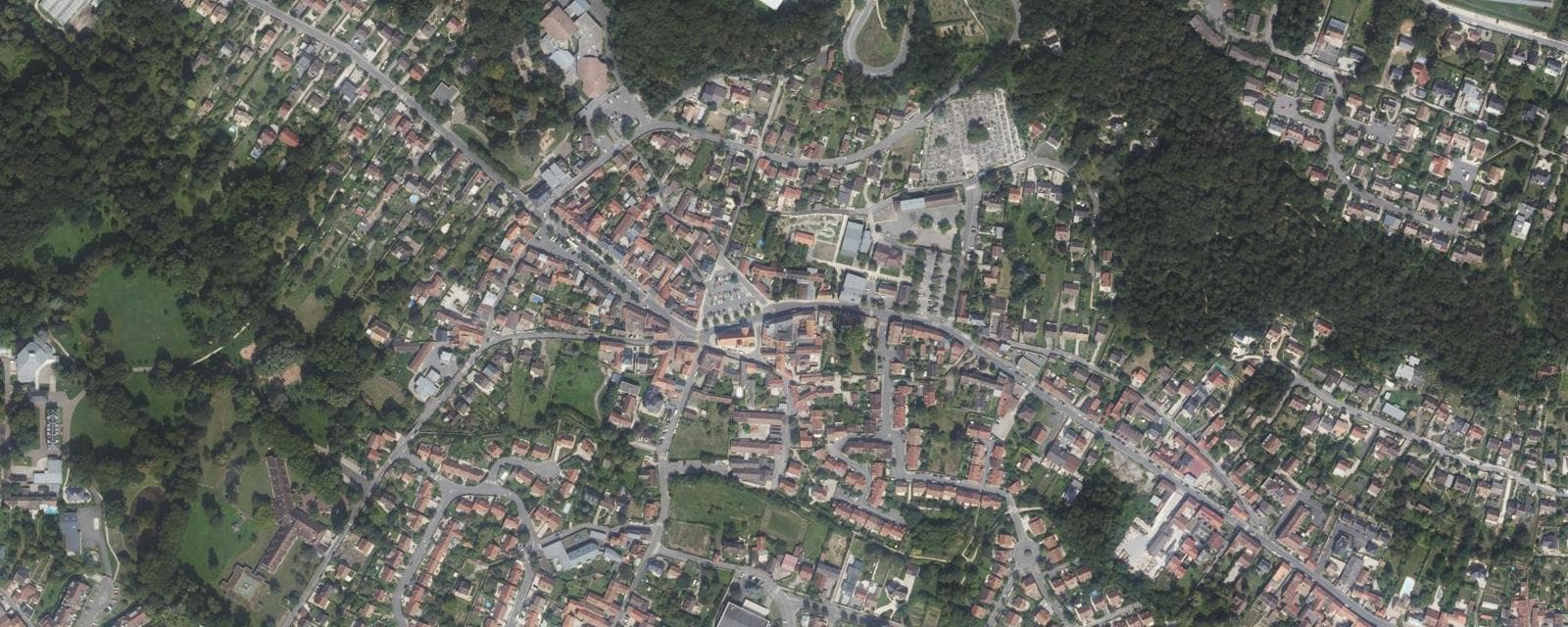 Vue aérienne de Marcoussis (Essonne)