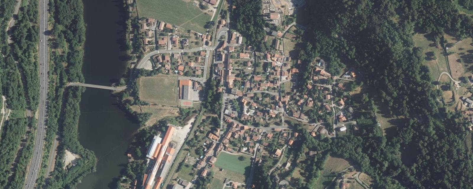 Vue aérienne de Mercus-Garrabet (Ariège)
