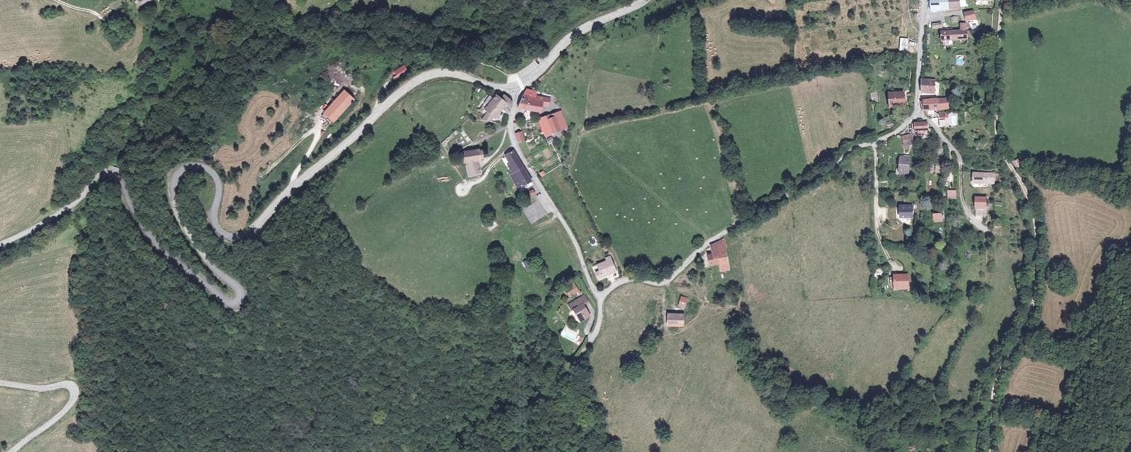 Vue aérienne de Mont-Saint-Martin (Isère)