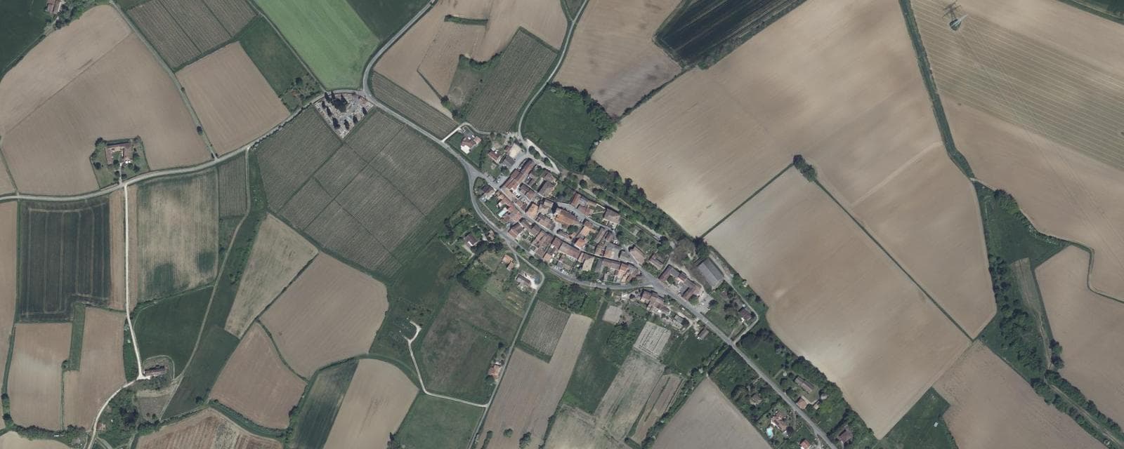 Vue aérienne de Montagnac-sur-Auvignon (Lot-et-Garonne)