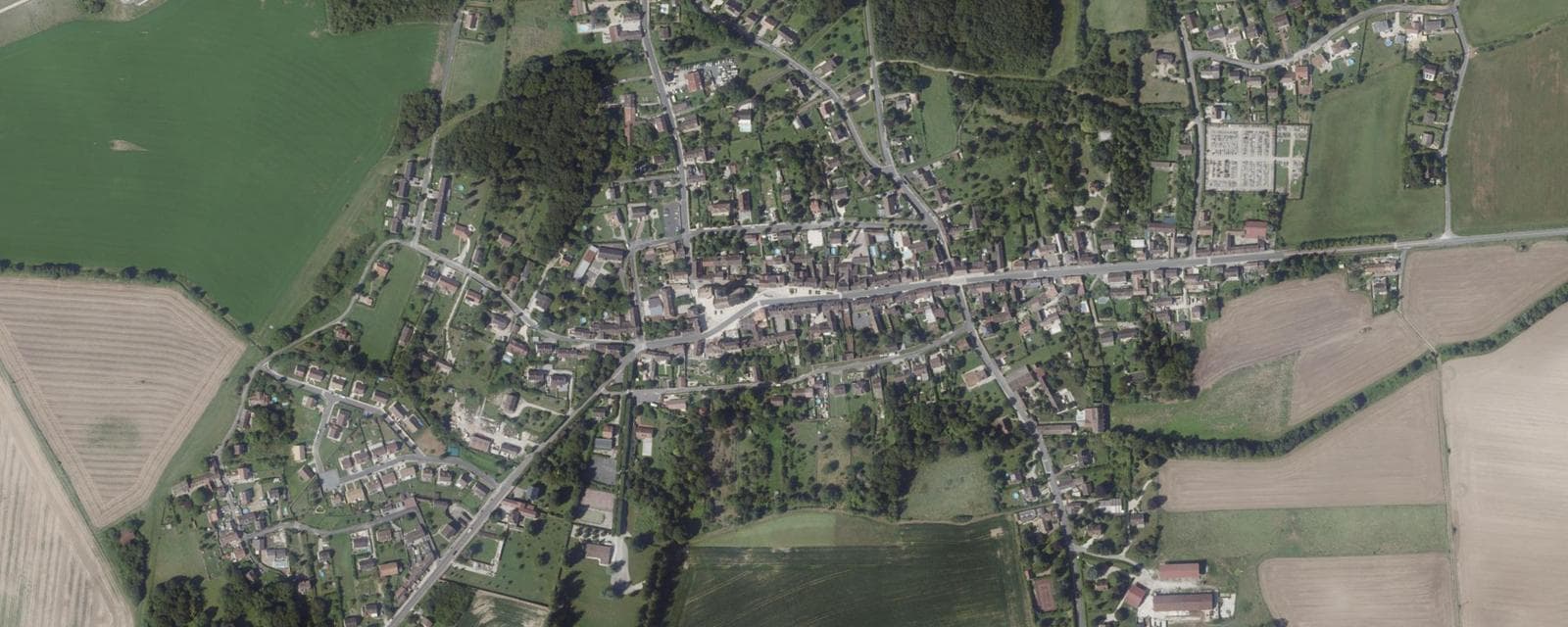 Vue aérienne de Montigny-Lencoup (Seine-et-Marne)