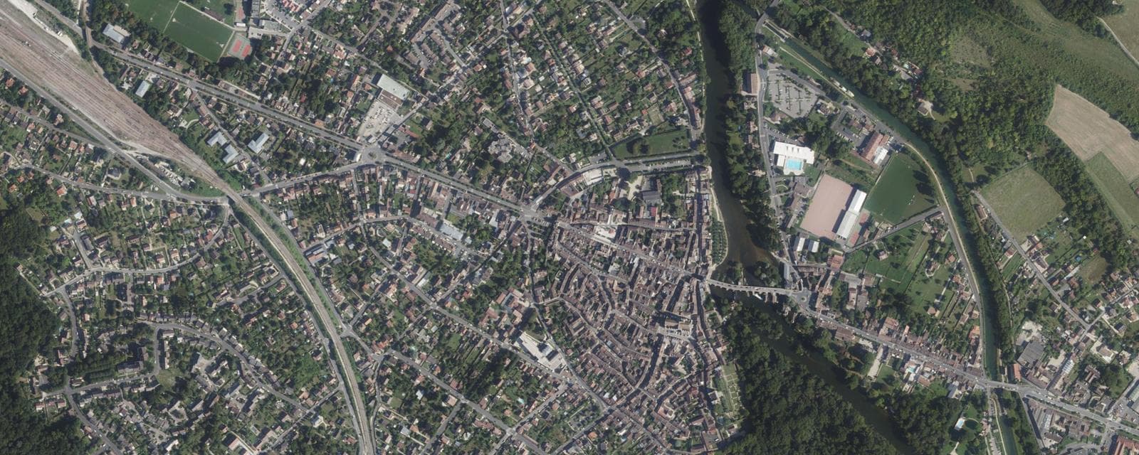 Vue aérienne de Moret-Loing-et-Orvanne (Seine-et-Marne)