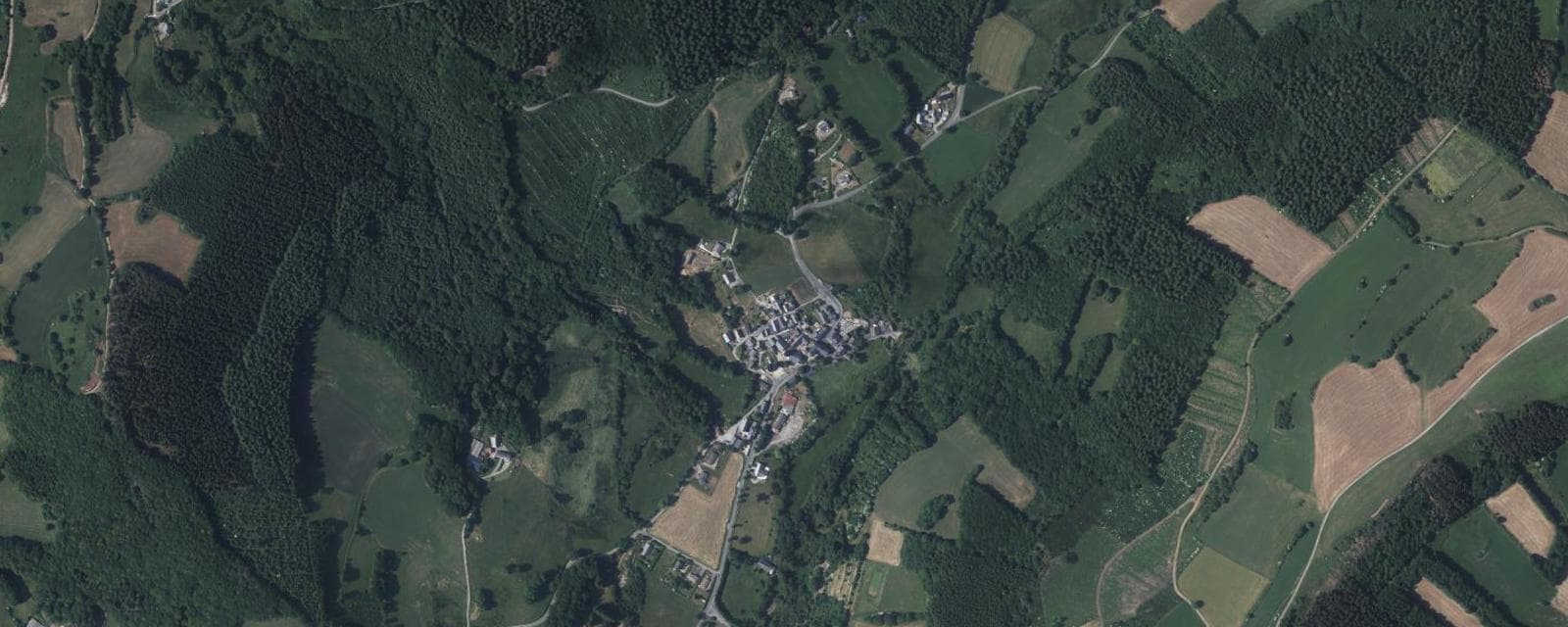 Vue aérienne de Nages (Tarn)