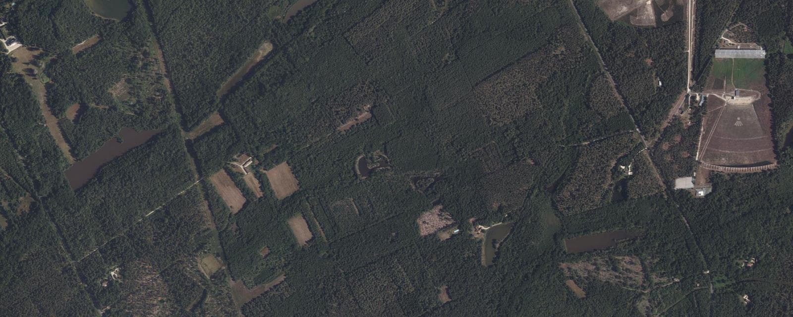 Vue aérienne de Nançay (Cher)