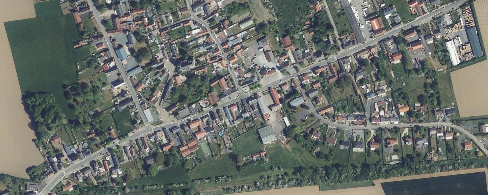 Vue aérienne de Naves (Nord)