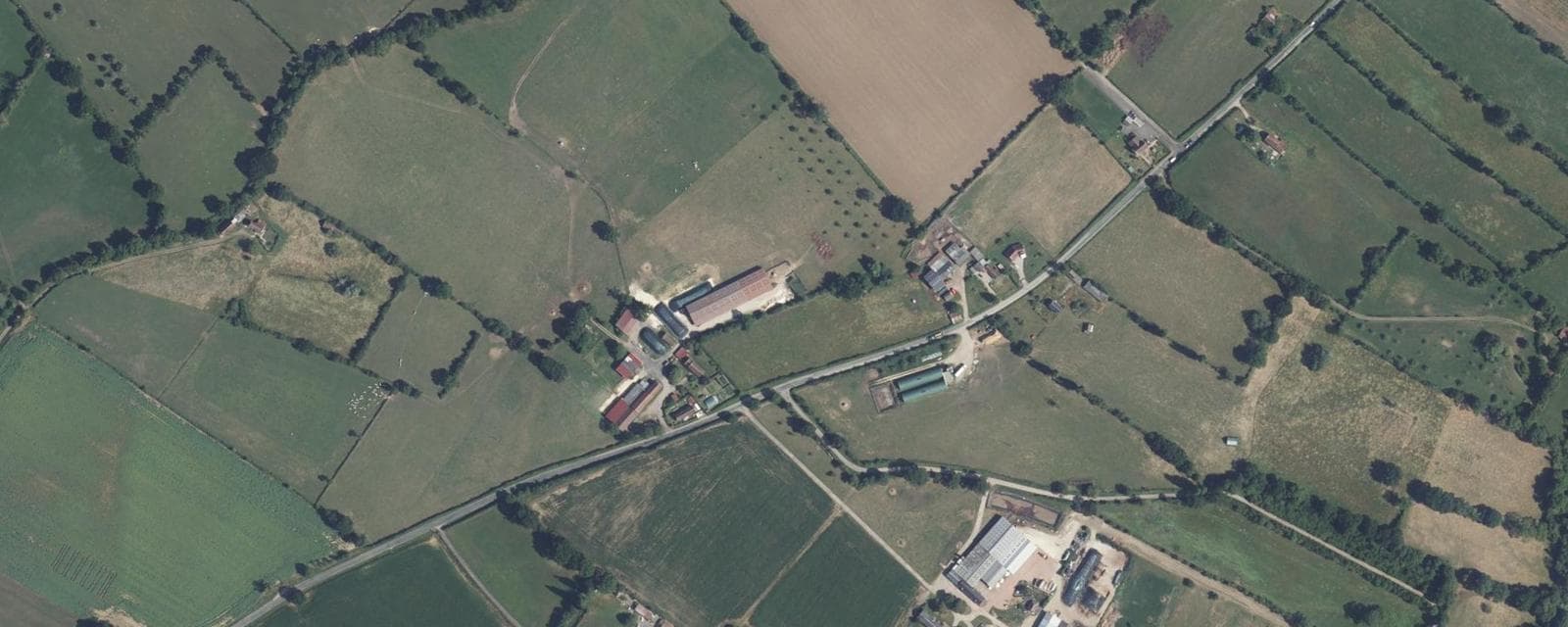 Vue aérienne de Neauphe-sur-Dive (Orne)