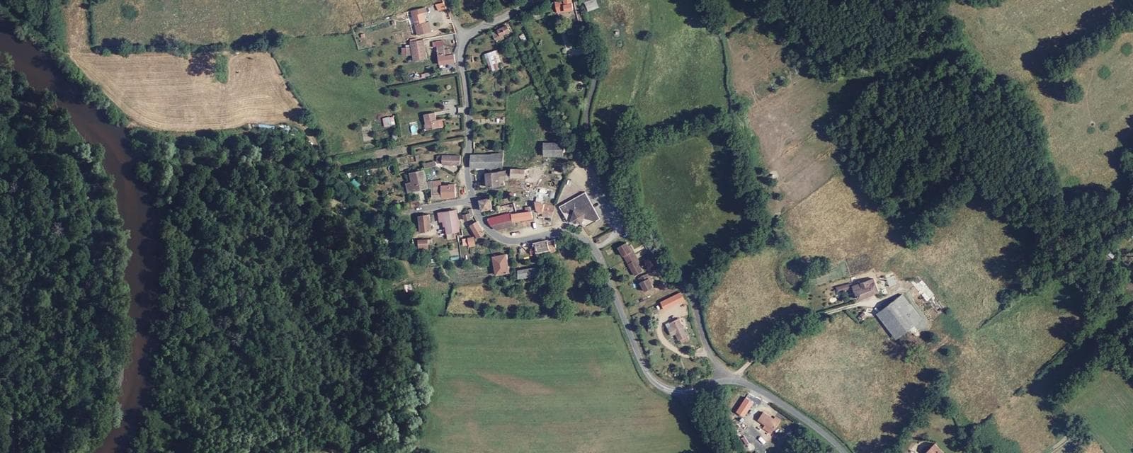 Vue aérienne de Noalhat (Puy-de-Dôme)