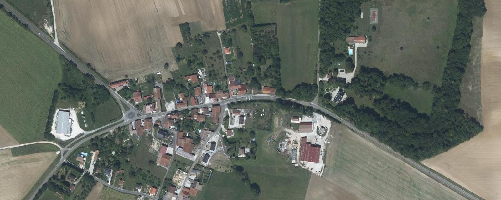Vue aérienne de Nomécourt (Haute-Marne)
