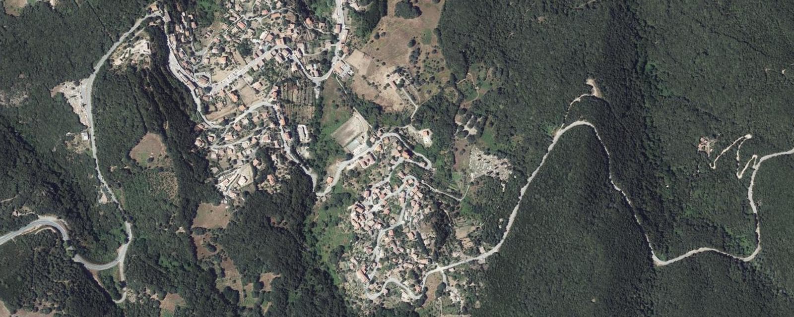 Vue aérienne de Petreto-Bicchisano (Corse-du-Sud)