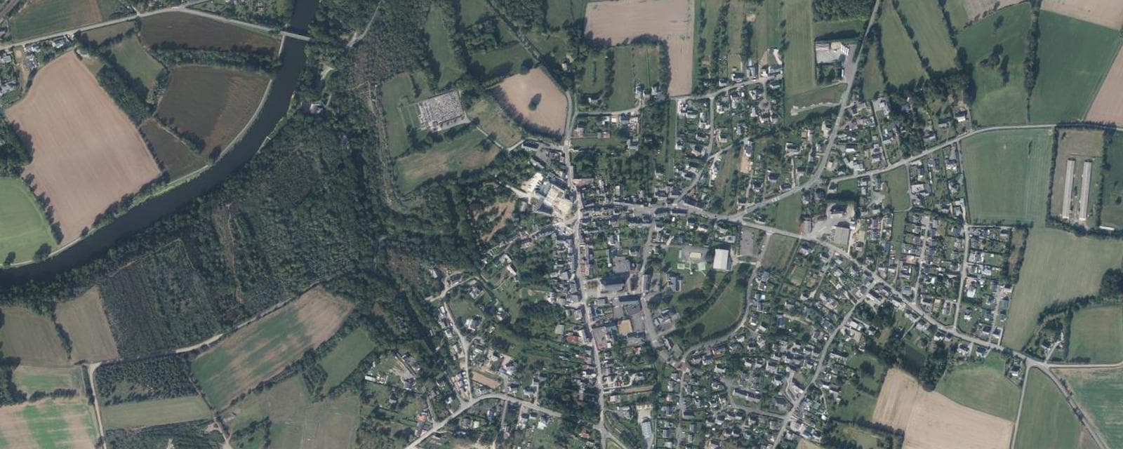 Vue aérienne de Pléchâtel (Ille-et-Vilaine)