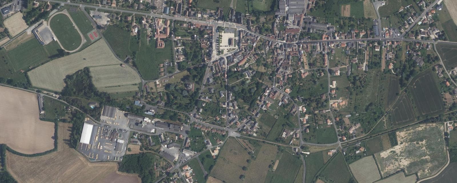 Vue aérienne de Pleumartin (Vienne)
