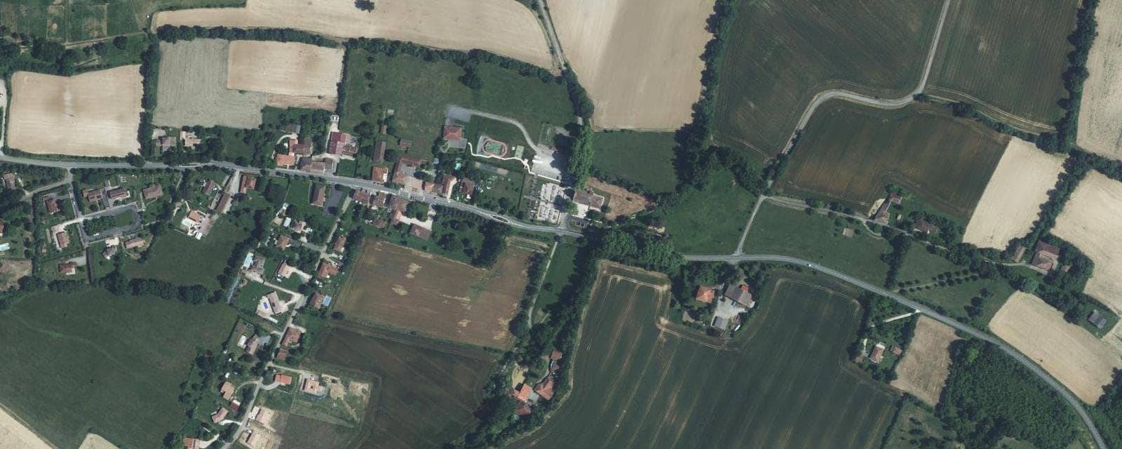 Vue aérienne de Polastron (Gers)