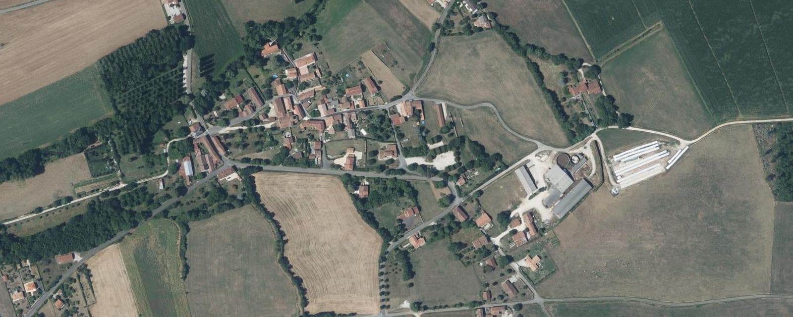 Vue aérienne de Poursac (Charente)