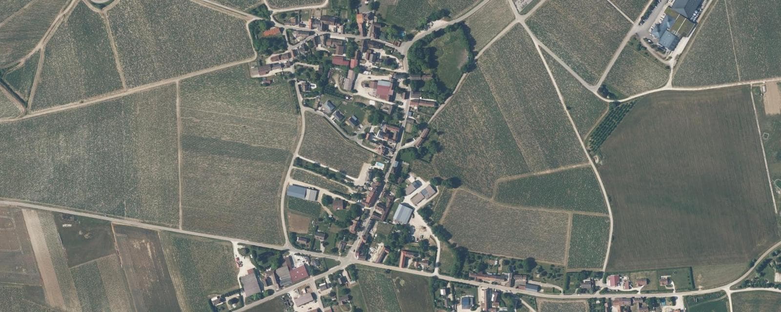 Vue aérienne de Préhy (Yonne)