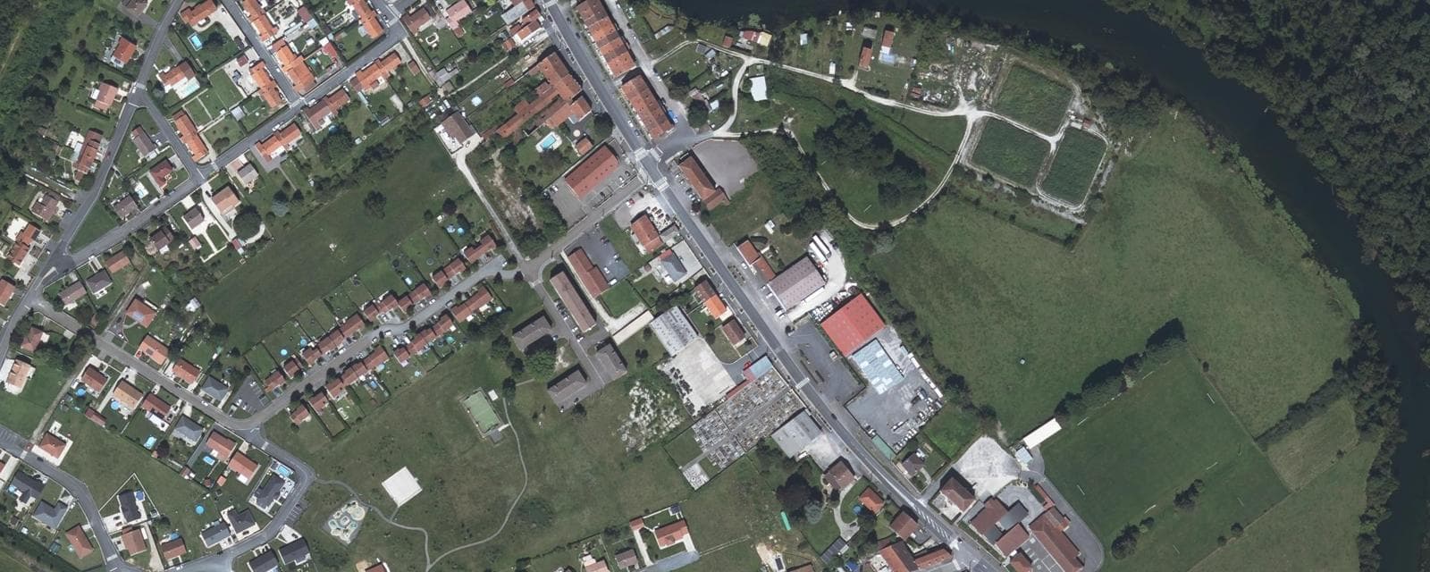 Vue aérienne de Rachecourt-sur-Marne (Haute-Marne)