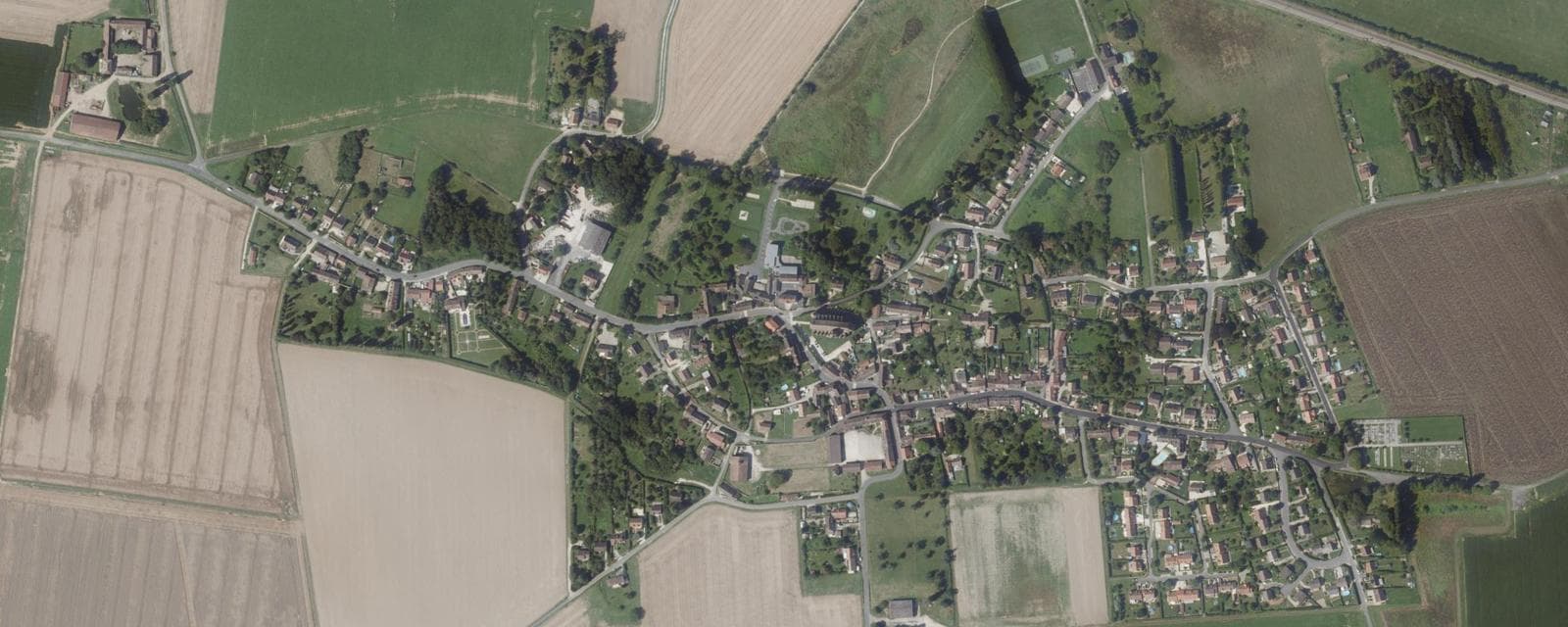 Vue aérienne de Rampillon (Seine-et-Marne)