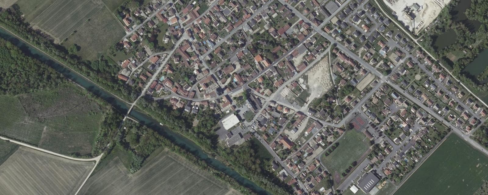 Vue aérienne de Recy (Marne)