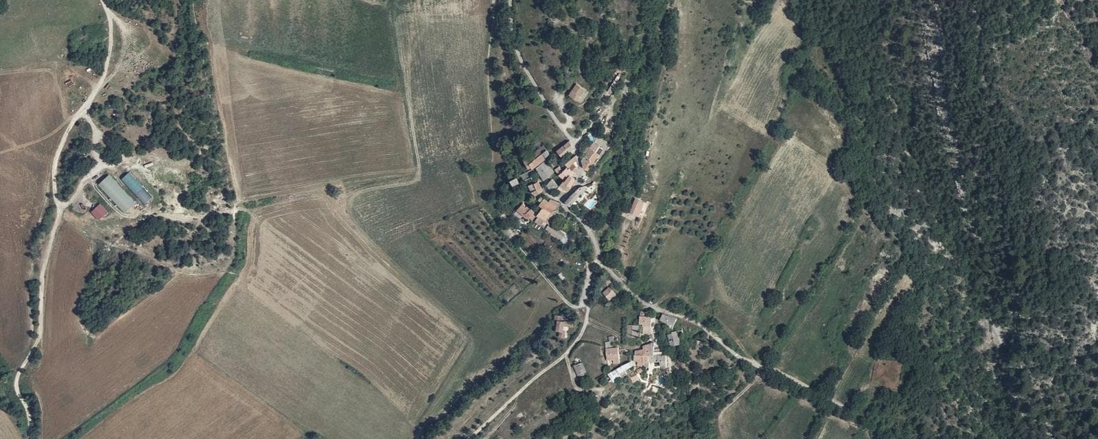 Vue aérienne de Revest-Saint-Martin (Alpes-de-Haute-Provence)